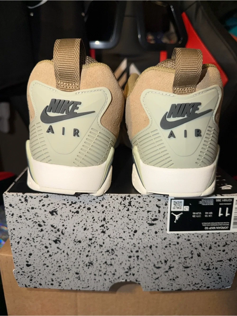 Jordan MVP 92 Box Label in Brown and Black